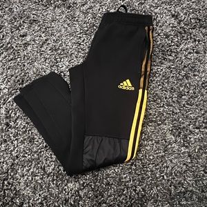 ADIDAS winterized Tiro 21's MENS